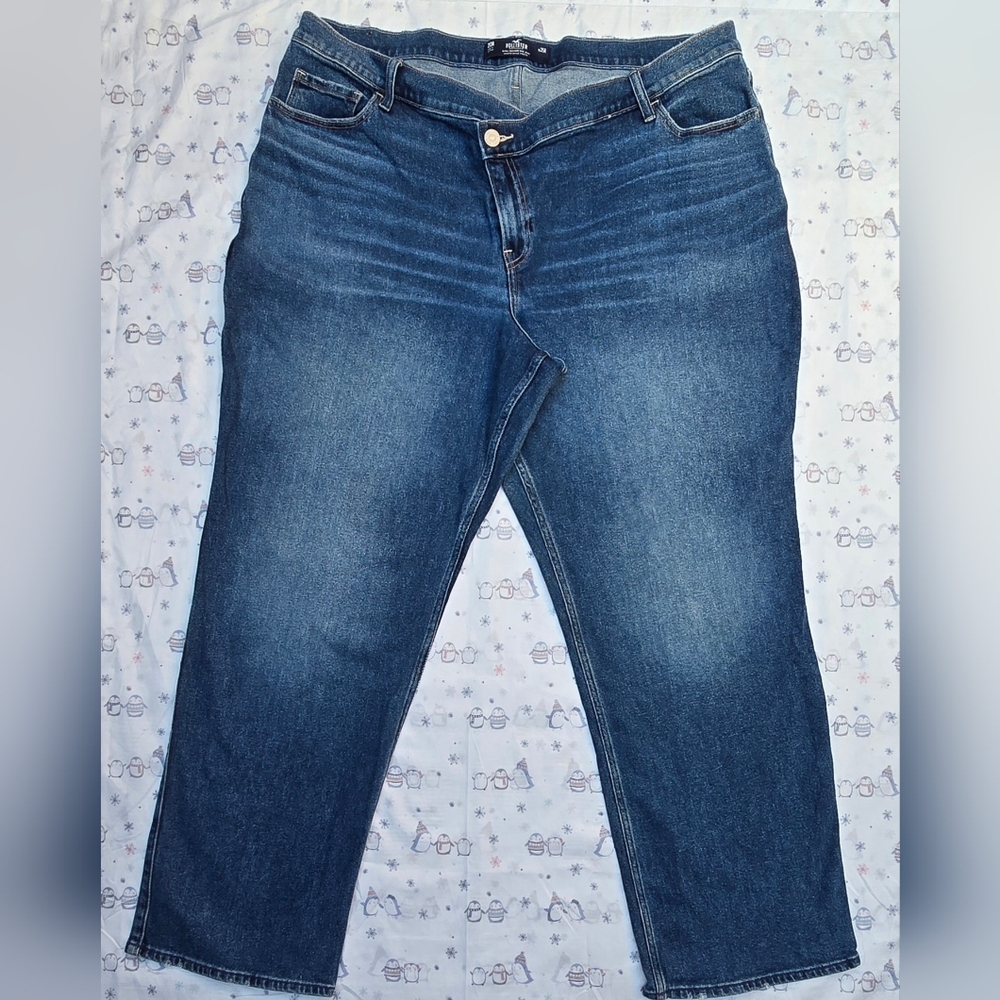 Hollister California Ultra High Rise Dad Jeans Vintage Stretch, Size W35 and 20R